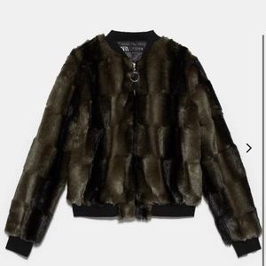Zara Jacket & Coat | Zara green and black Faux Fur Bomber Jacket size Small